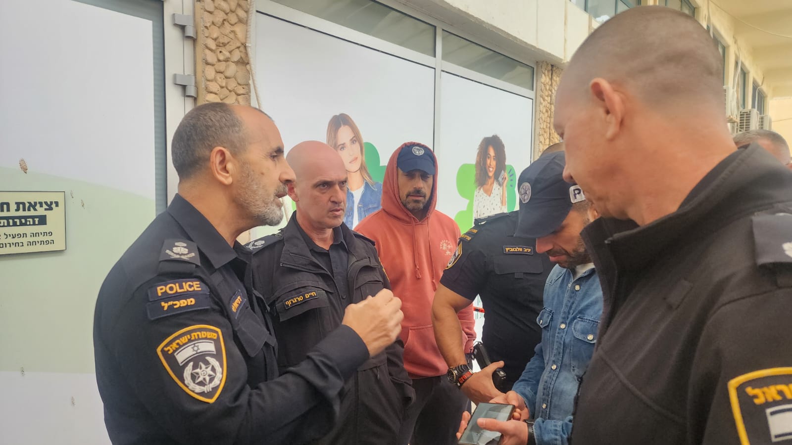 המפכ"ל בזירת הפיגוע