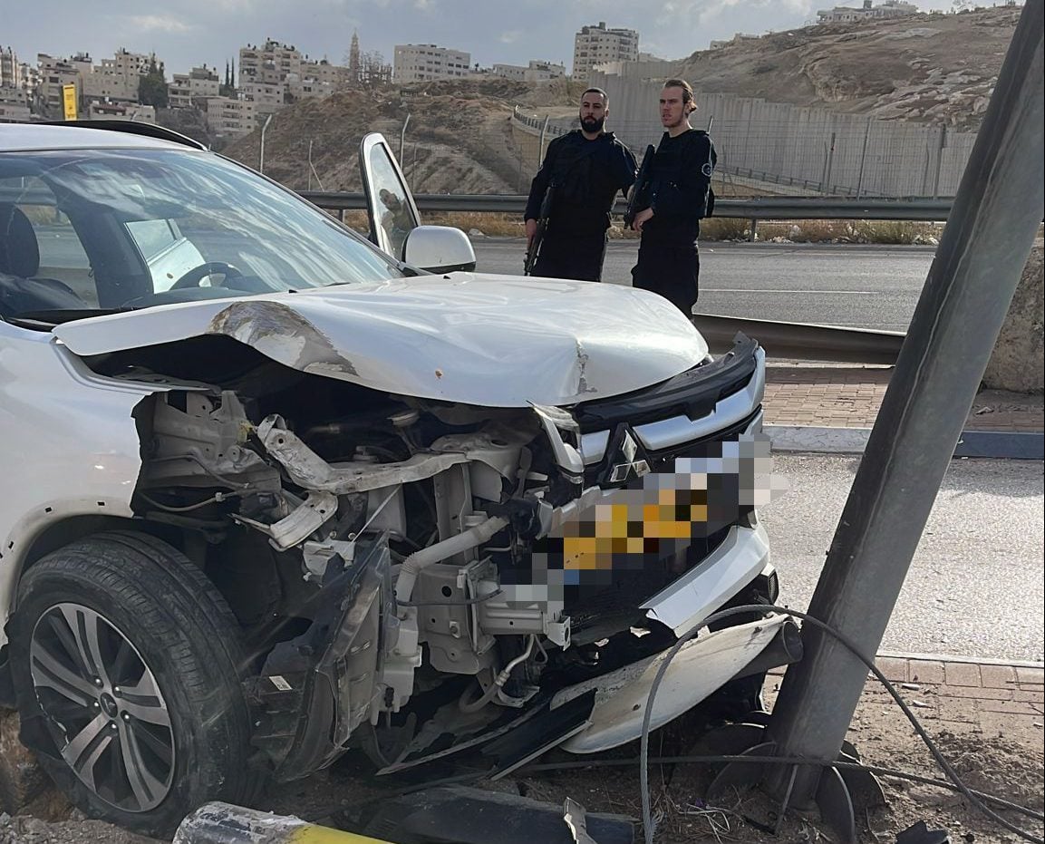 ניסה להבריח שב"חיות, ברח מהשוטרים והתנגש בעמוד