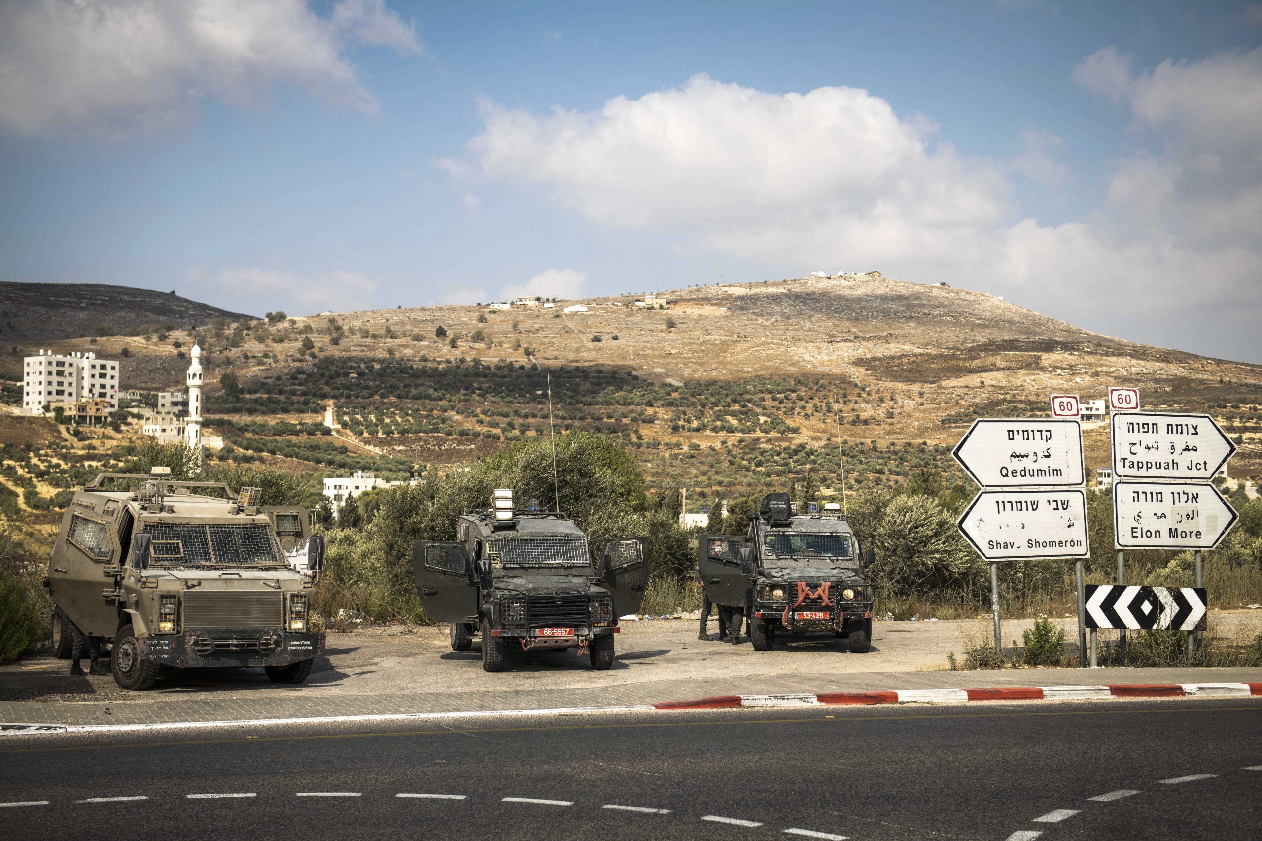 חוות גלעד הופכת למובלעת: הבנייה הבלתי חוקית בציר גלעד מחריפה