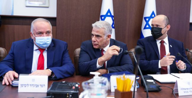 ליברמן באולפן סרוגים: "נתניהו מנע עסקה בפעימה אחת"