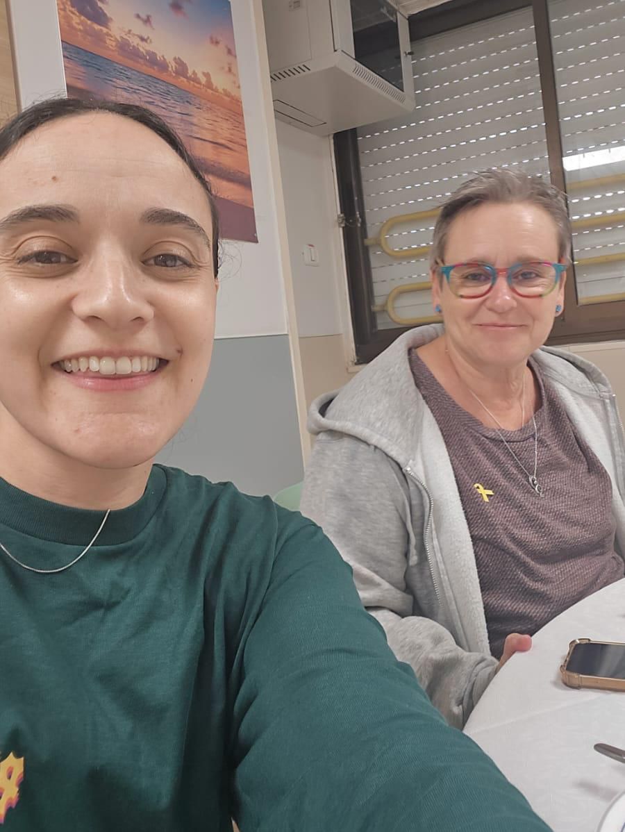 אימה של אמילי דמארי מעדכנת על מצבה הרפואי של בתה