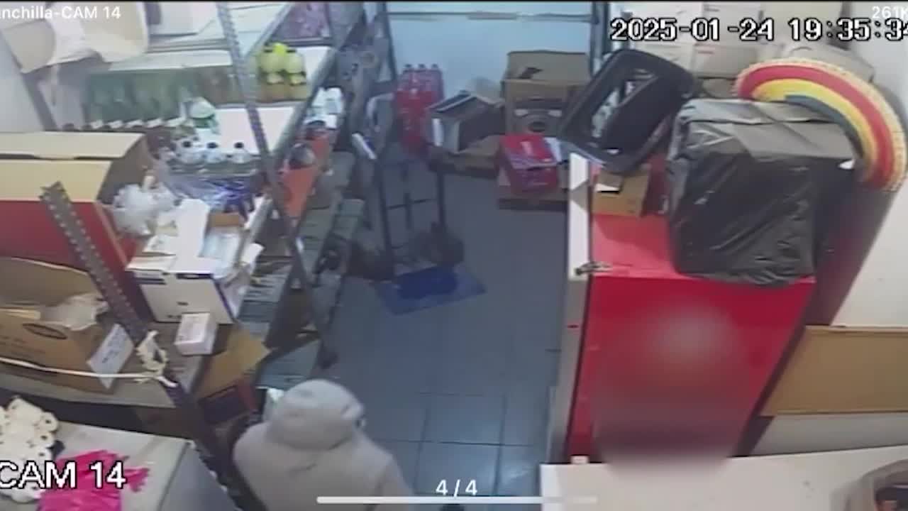 פריצה לפאב בבאר שבע