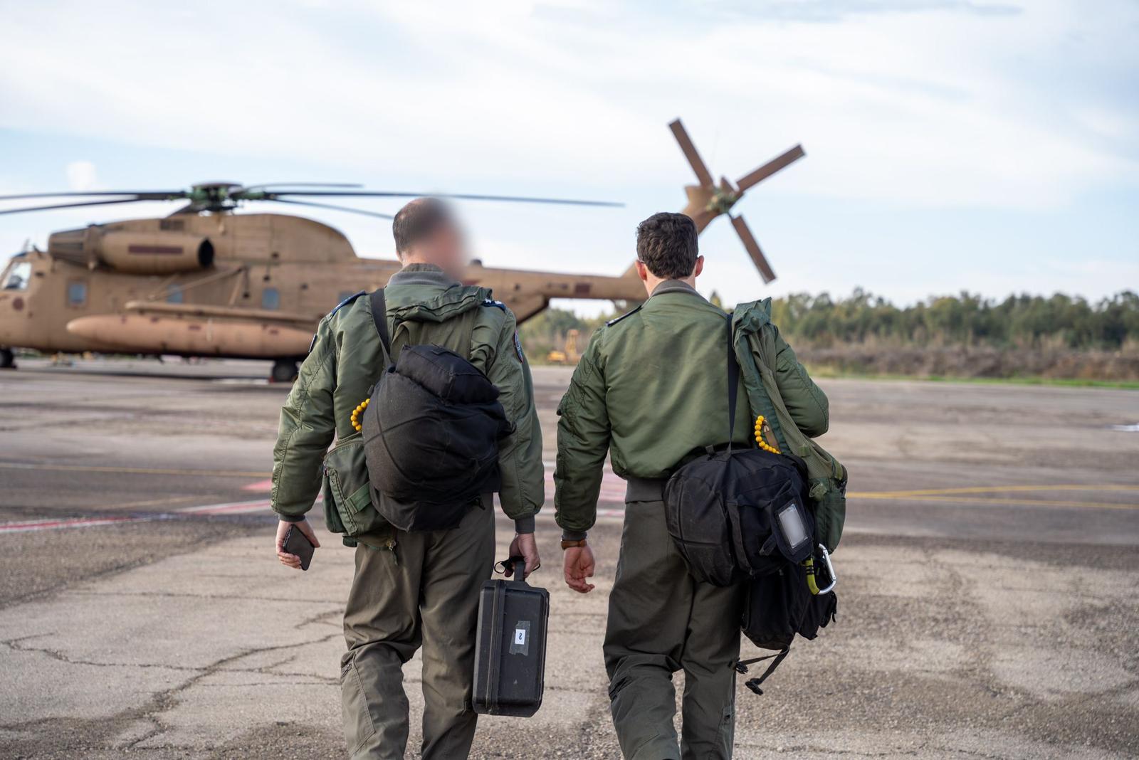 הטייס שהחזיר את החטופות: "שתי תובנות עלו לי בחילוץ"