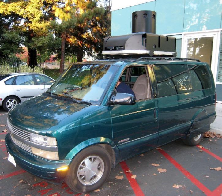 (הוואן הראשון לצילום פרויקט ה-street view של גוגל מפות.