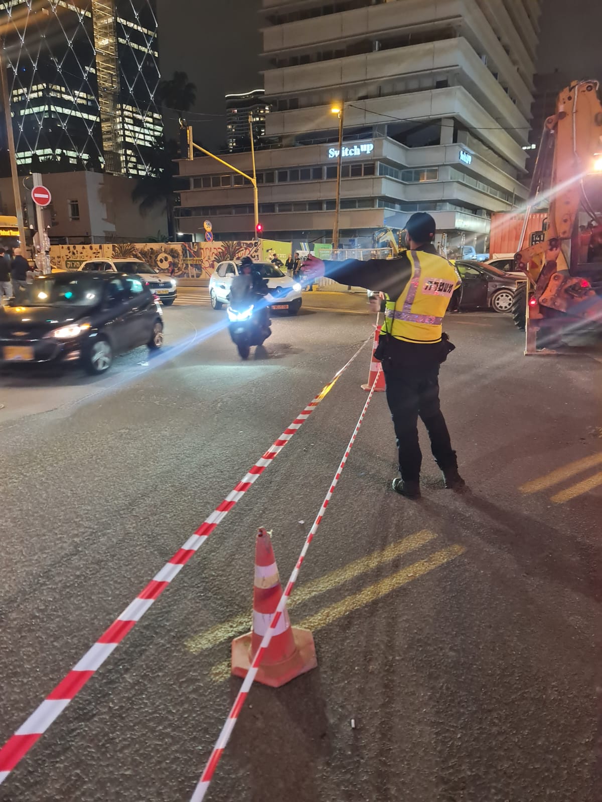 בולען נפער בסמוך לאזור העבודות ברכבת הקלה