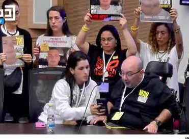 "הלב הפסיק פעימה": אמו של החטוף מגיבה לשמועות