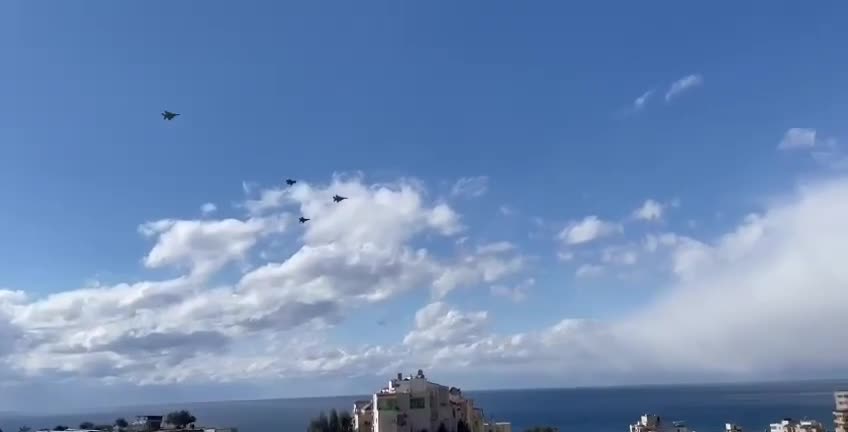 מטוסי קרב בביירות