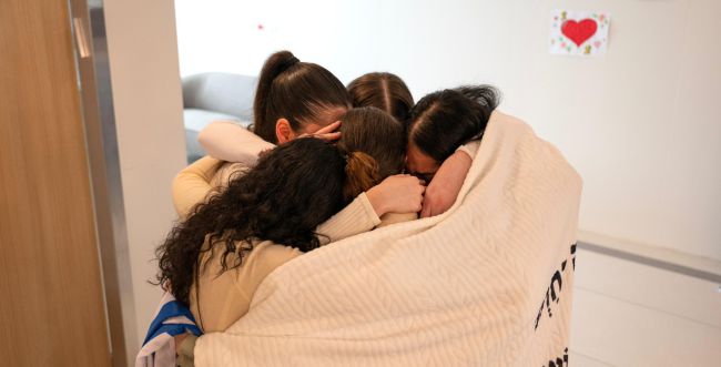 התצפיתניות לירי אלבג, דניאלה גלבוע, אגם ברגר, נעמה לוי וקרינה ארייב שנחטפו מהבסיס וחזרו מהשבי |