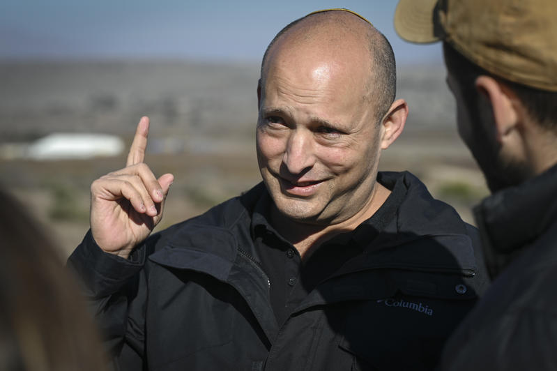 העיתונאי עקץ את בנט: "לפחות אל תרכב אל זה"