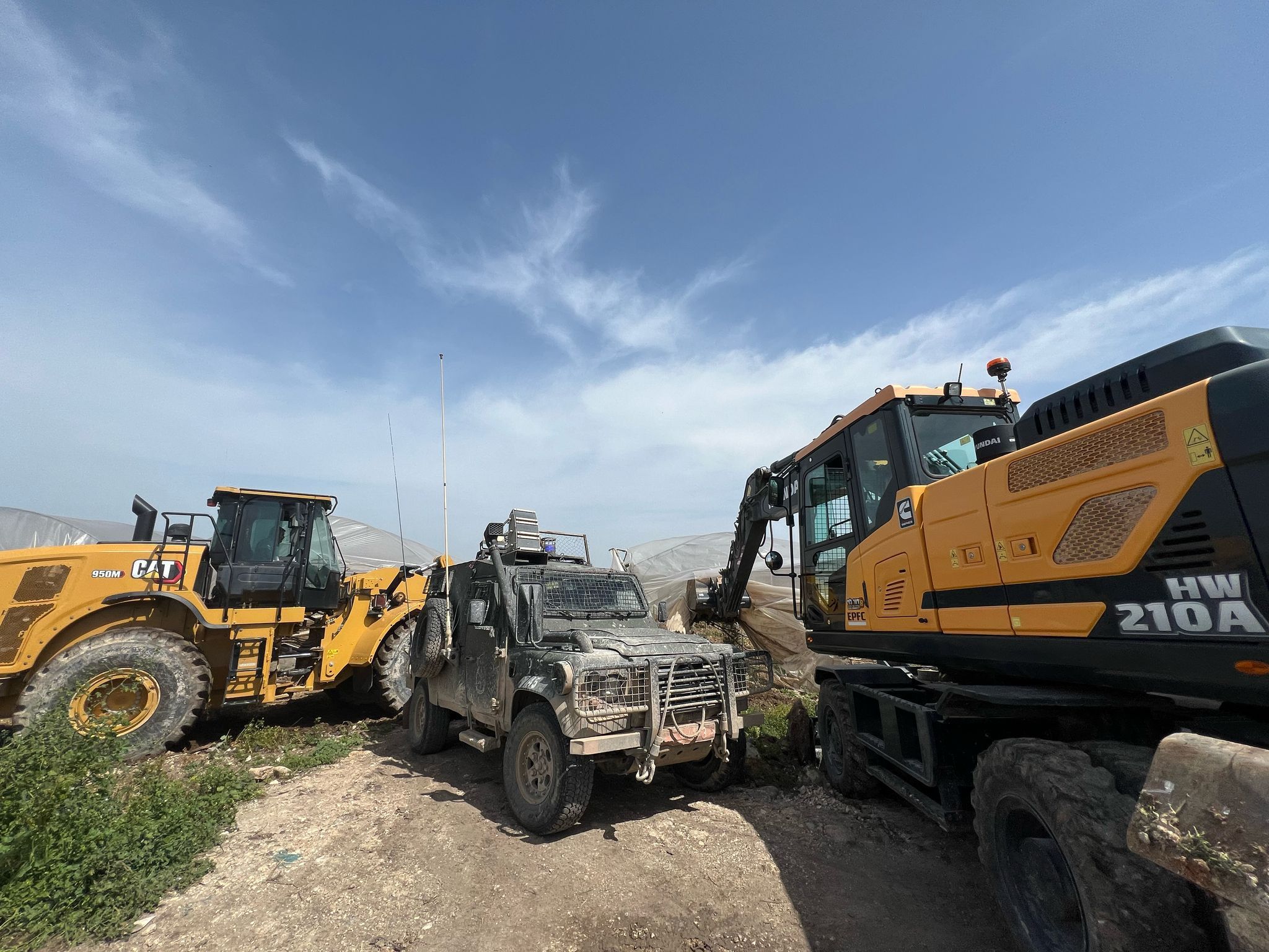 המאבק בבנייה הבלתי חוקית: צה״ל הרס כ-24 חממות במרחב טול כרם
