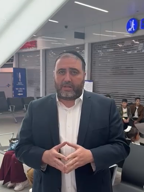 שר הפנים בשדה התעופה רמון: "הגעתי לפקח על היציאה מרצון של תושבי עזה"