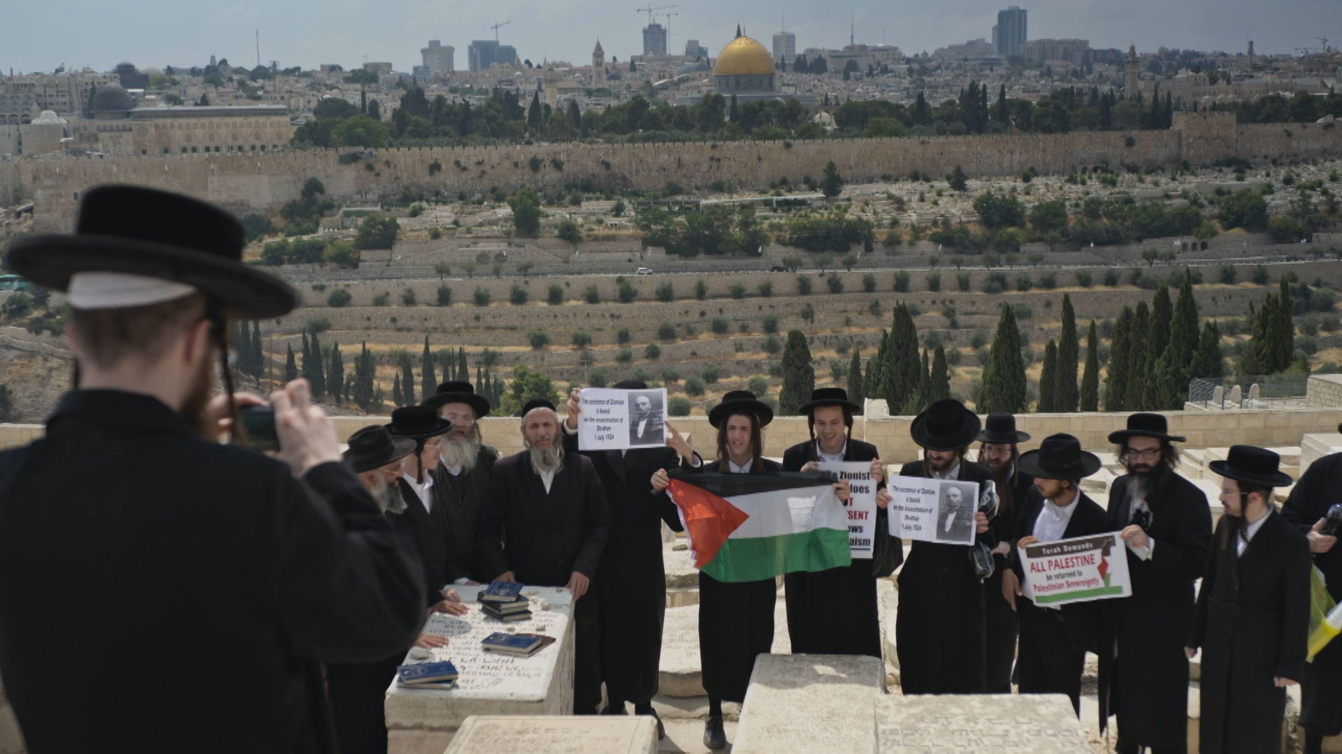 "דה האן: קול מחוץ לזמן" – דמות שסירבה להיות מוגדרת