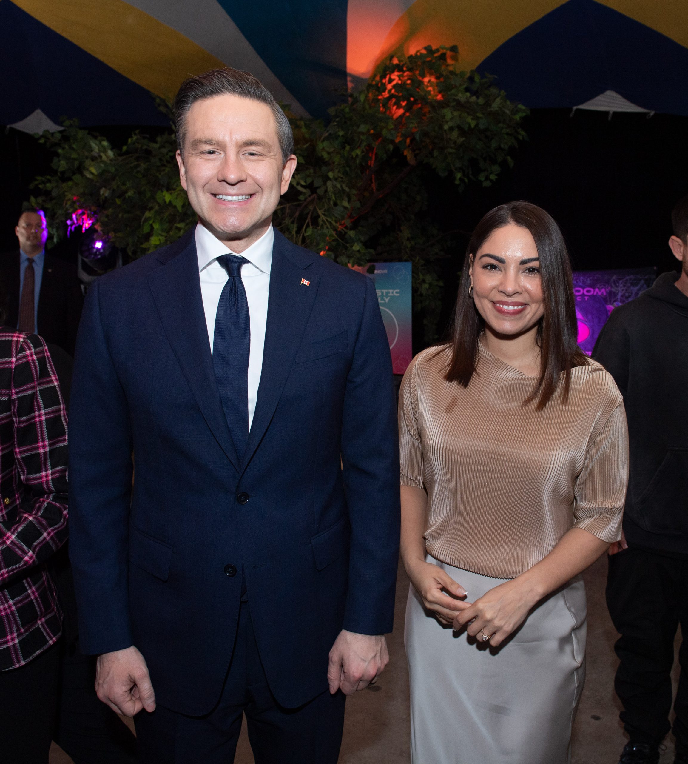 תבוסה דרמטית: מנהיג הימין בקנדה הודח מהפרלמנט