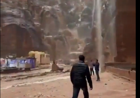 סוף עצוב: הסתיימו החיפושים אחרי אם ובנה שנסחפו בשטפונות