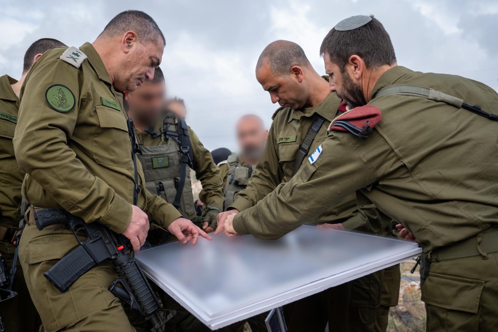 הרמטכל בזירת הפיגוע בברוכין (דו"צ)