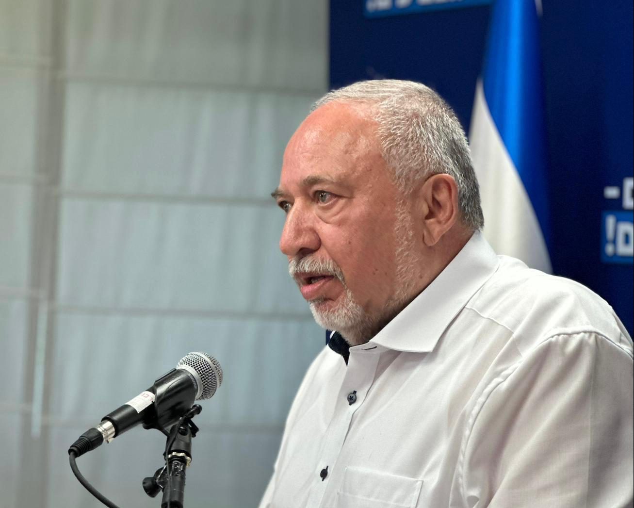 "גם אם יחזירו את הכותל המערבי, סמוטריץ' יישאר דבוק לכיסא"