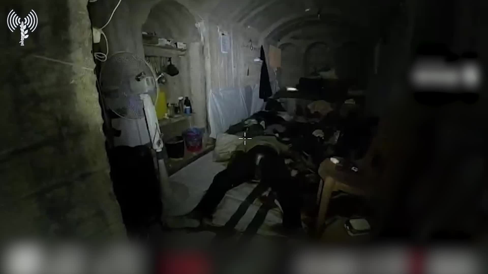 איתור הגופות בתוך המנהרה