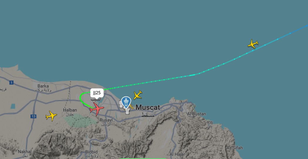 מטוס נשיא איראן נוחת במוסקאט עומאן (Flightradar)