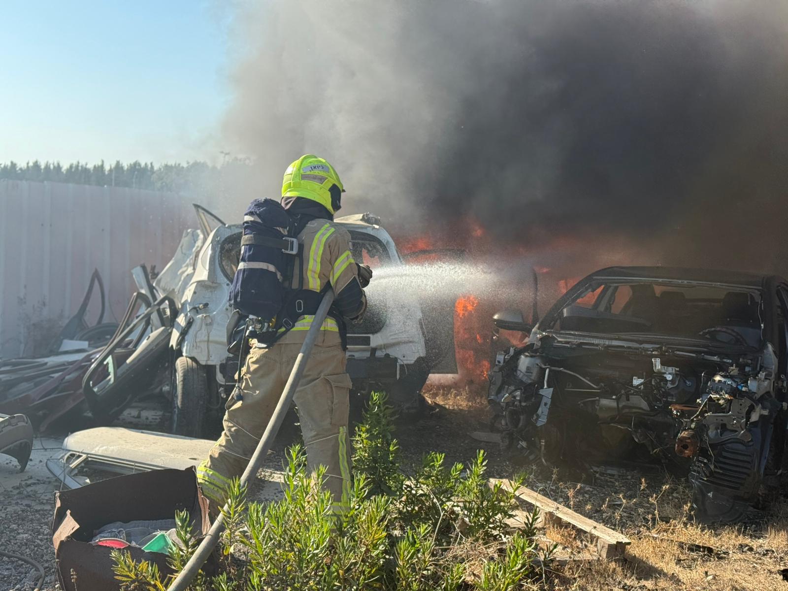 בעקבות יירוט הטילים: שריפות פרצו ברחבי הצפון