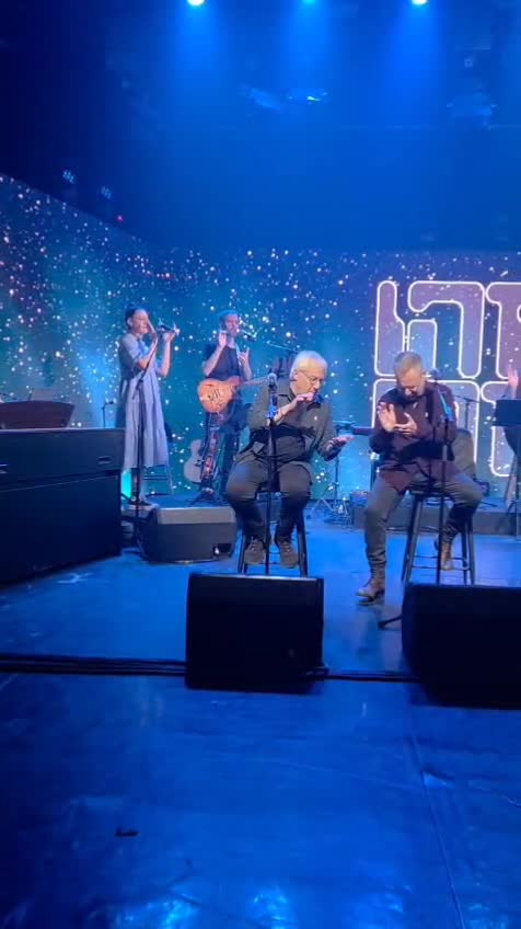 זהו זה מבצעת שיר – עברנו את פרעה נעבור גם את זה (באדיבות כאן 11)