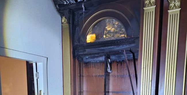 הותר לפרסום: חרדי הצית את בית הכנסת של הרב יצחק יוסף