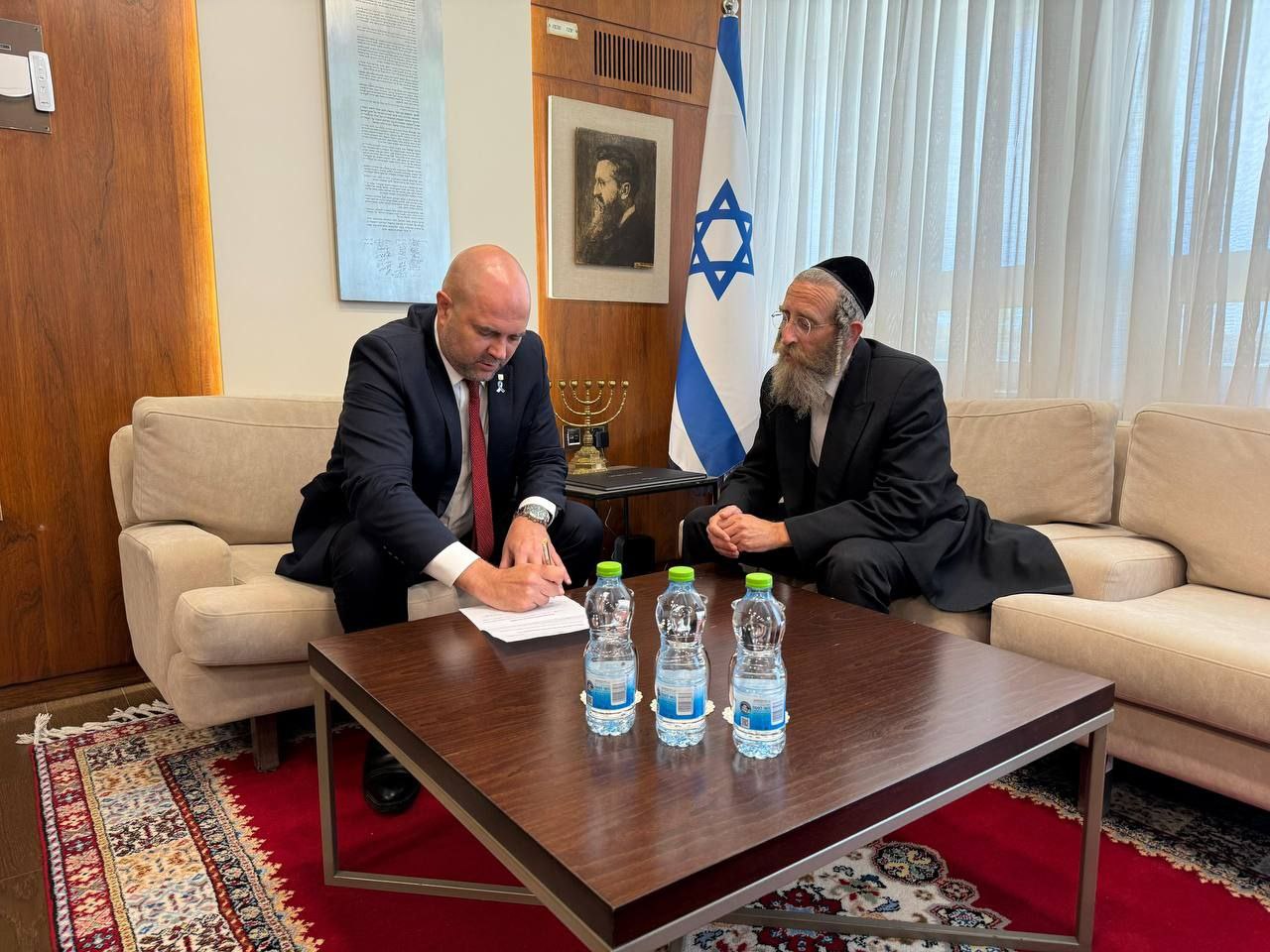 סגן השר טסלר התפטר מהכנסת; זו הסיבה