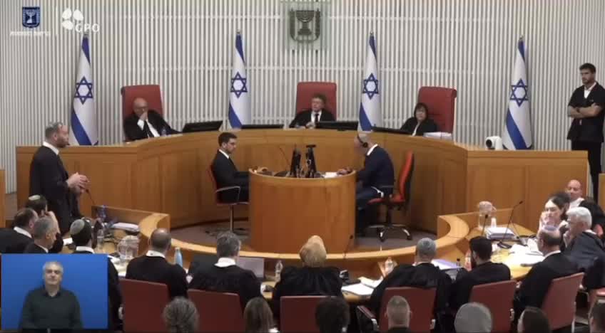עמית עוצר את הדיון