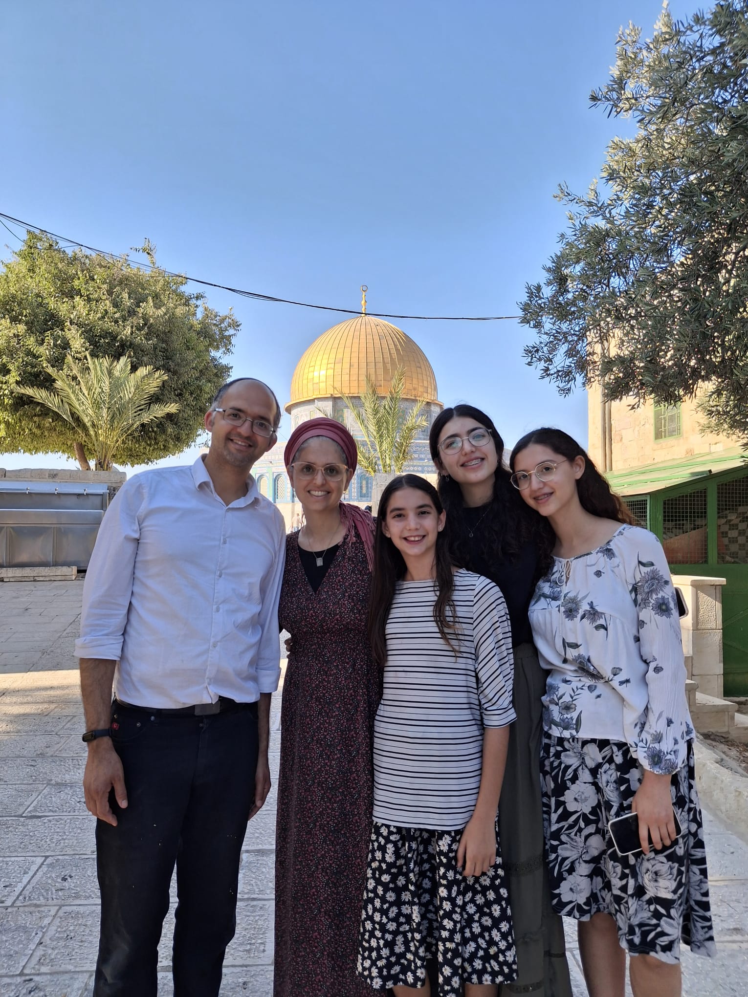 לרגל י"ז בתמוז: חננאל גז עלה להר הבית | צפו