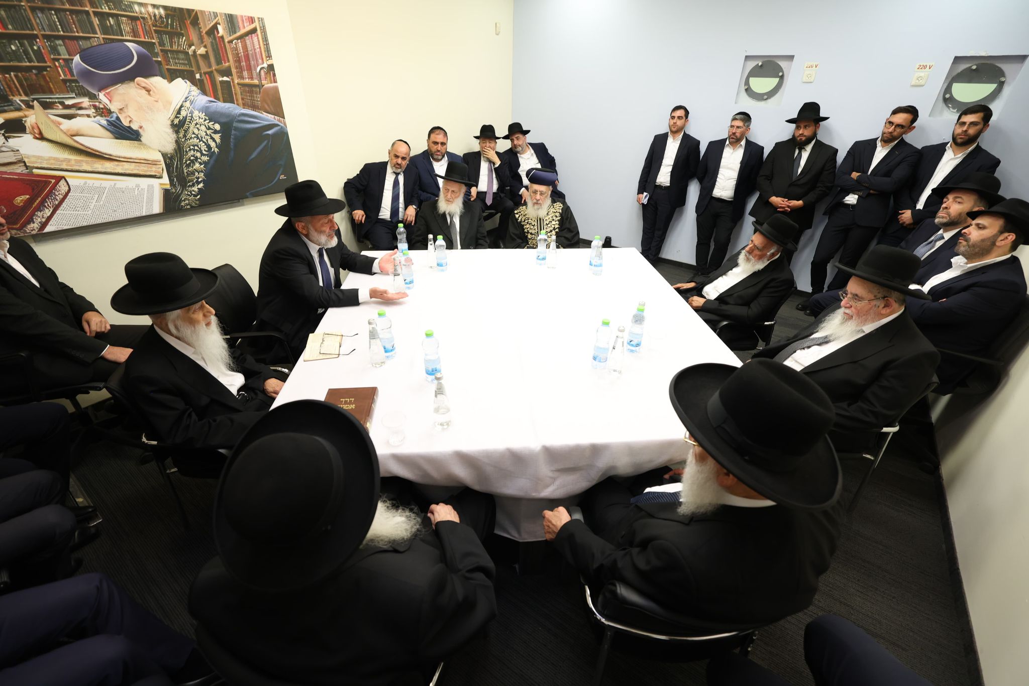 הממשלה מתפרקת: בש"ס החליטו לפרוש מהממשלה