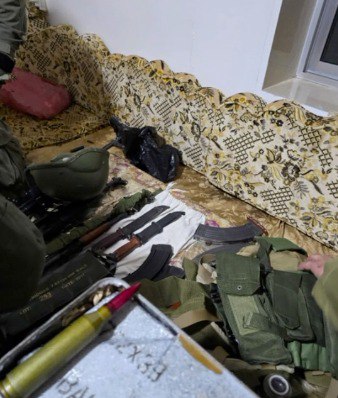פשיטה דרמטית: צה"ל החרים אמצעי לחימה בדרום סוריה