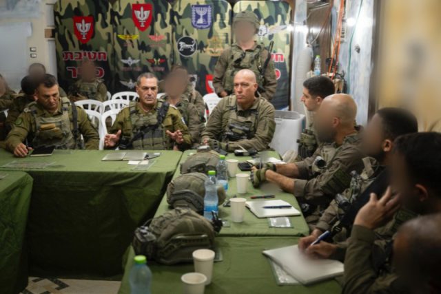 הרמטכ"ל ברצועה: "בקרוב נעמיק את הפגיעה בחמאס בעיר עזה"