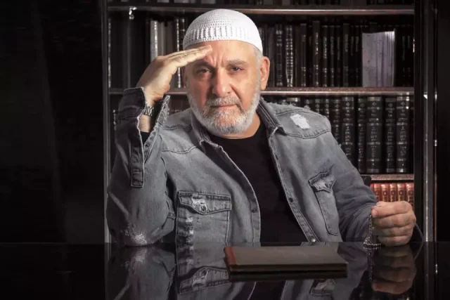 עופר לוי.