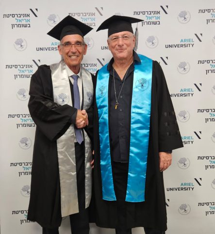 אליעזר שקדי מקבל תואר ד"ר לשם כבוד.