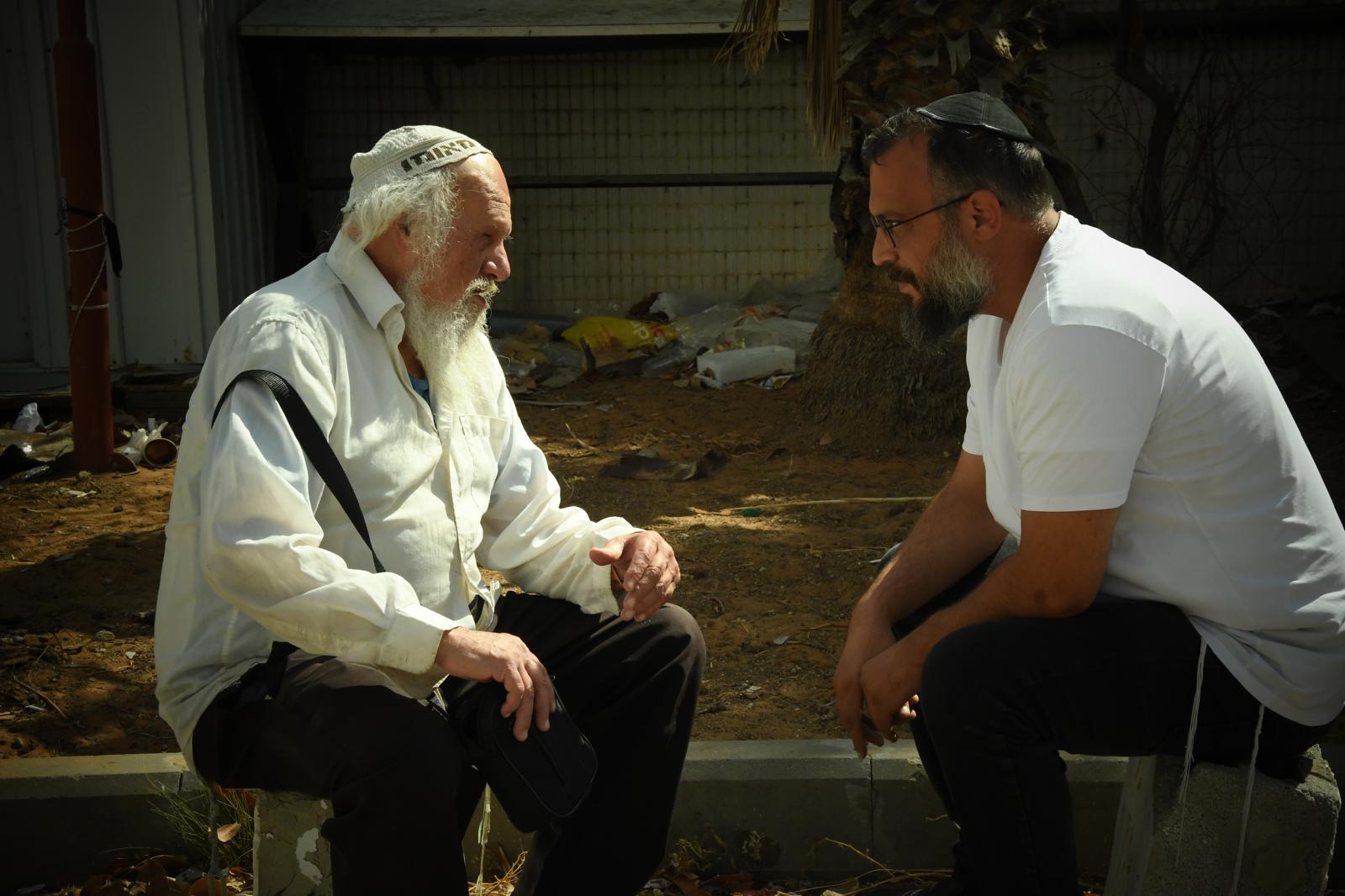 "הנשמות הטהורות": עדי רן בשיר חדש שמדבר על כולנו
