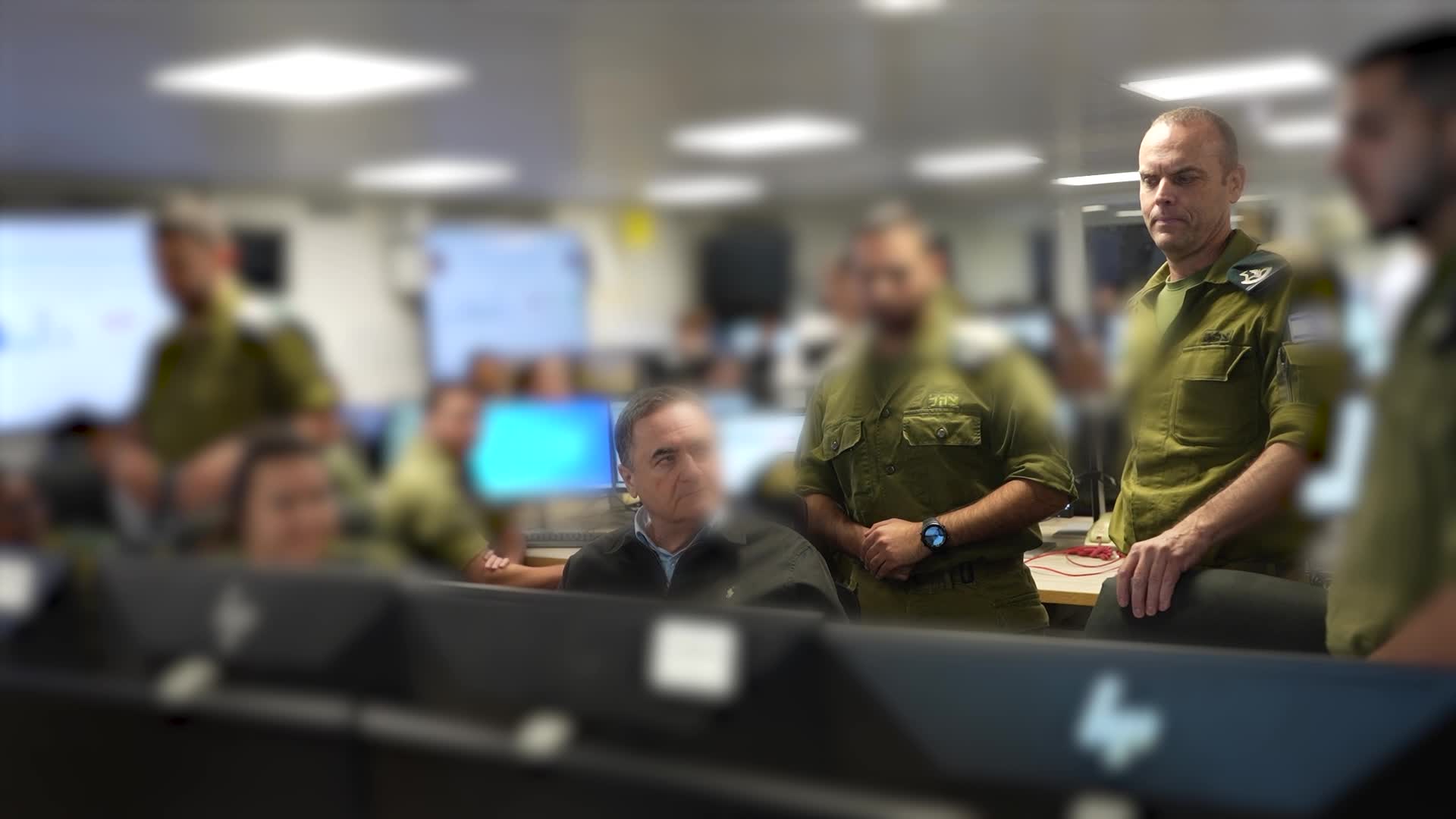 ביקור שר הביטחון אמן 15.10.25 צילום אלעד מלכה