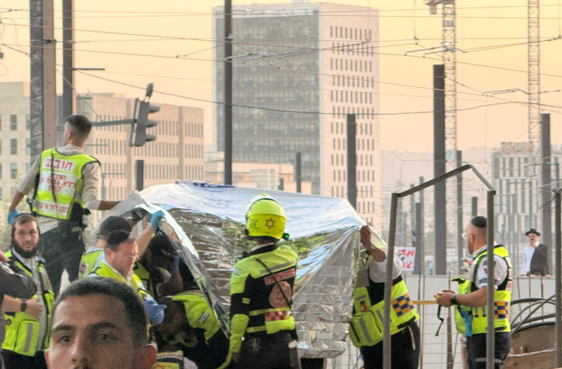 טרגדיה בהפגנה בירושלים: נער נפל מגובה ומת במקום