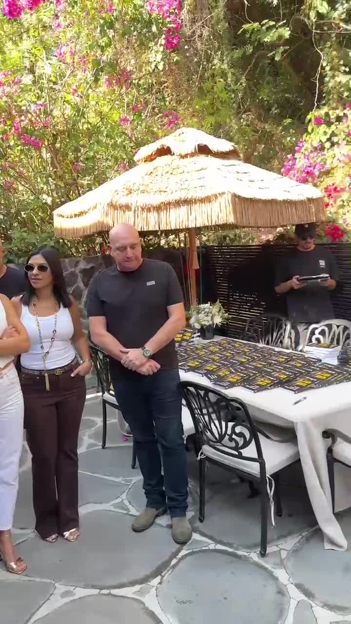 משה כורסיה רוקד עם הפחד (צילום אור גפן, יחצ)