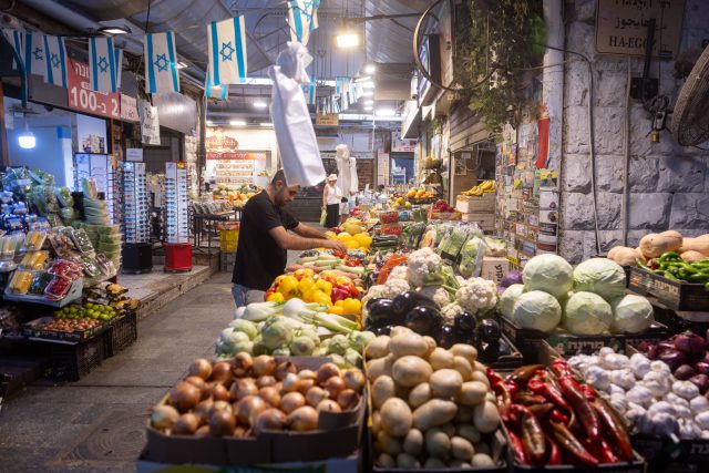 שוק מחנה יהודה. ( Photo by Chaim Goldberg/Flash90)