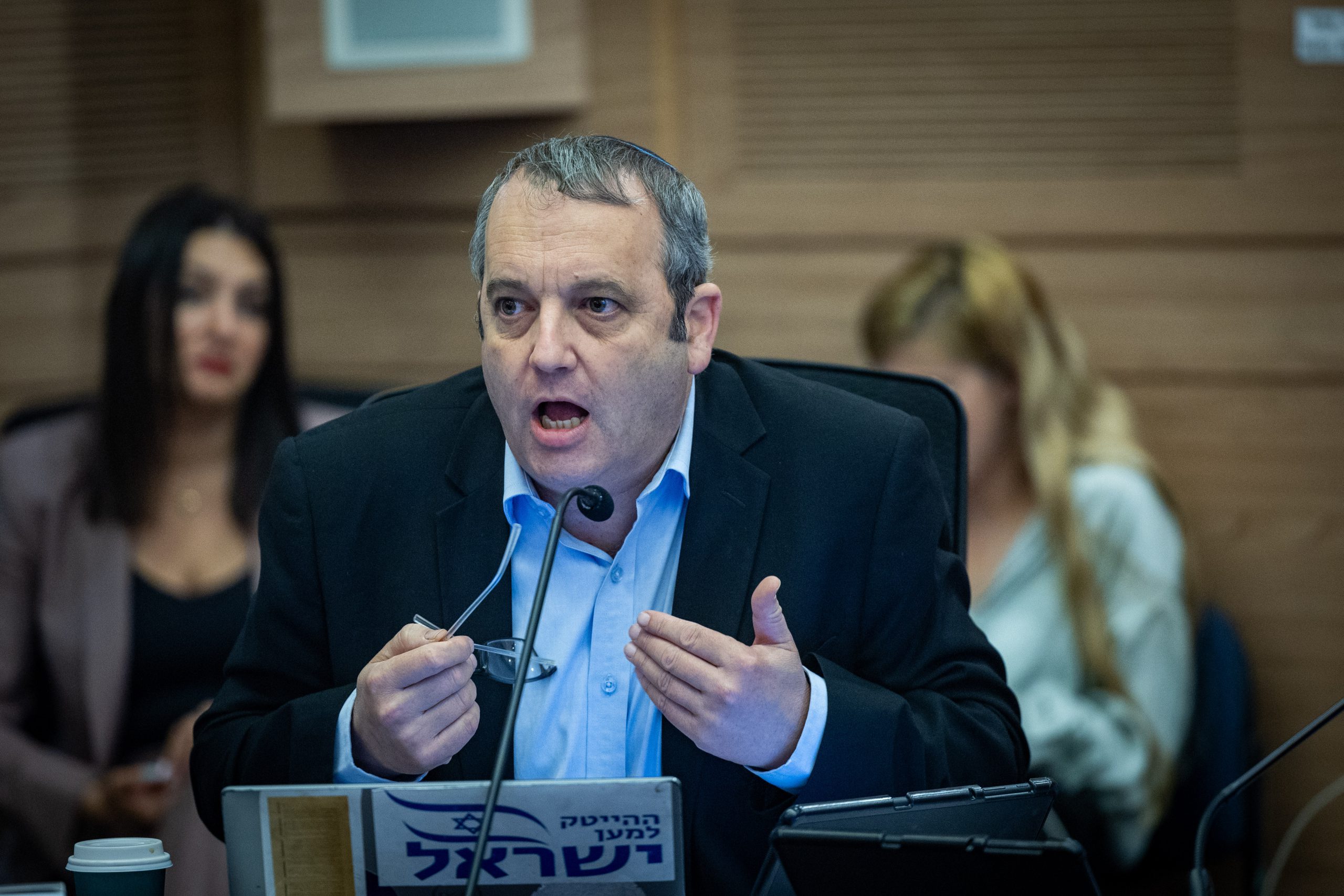 גלעד קריב