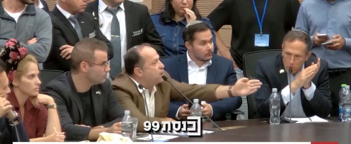 חברי יש עתיד מתפרצים על אב שכול: "תשכח מזה!". צפו