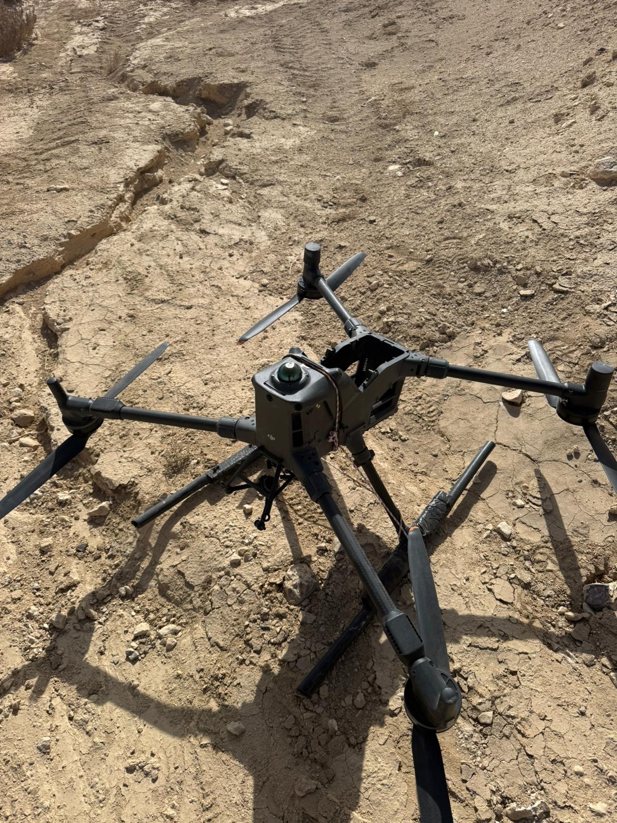 תיעוד: צה"ל מסכל חוליית מבריחי אמצעי לחימה וסמים