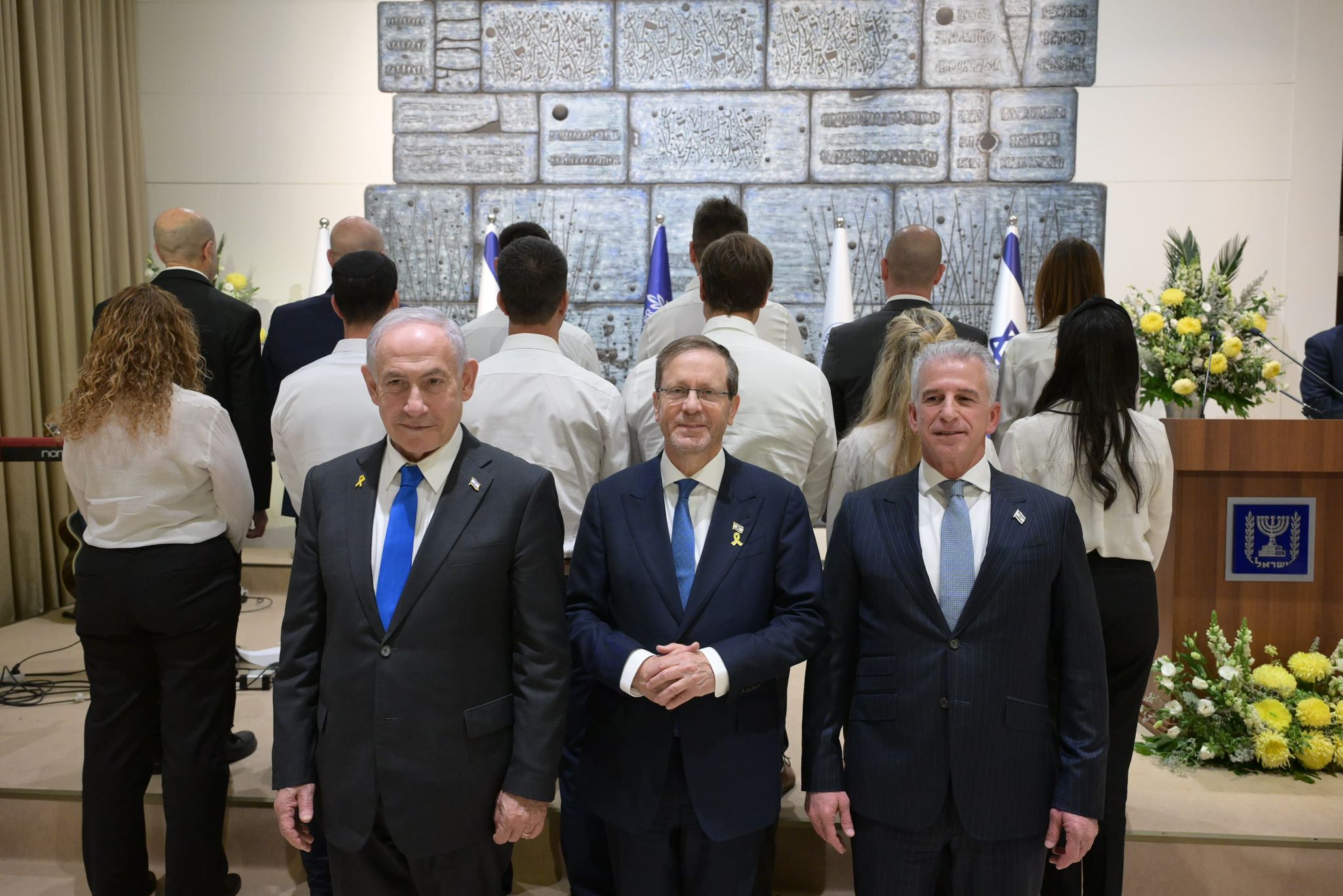 מדמיון למציאות: אותות הצטיינות ל-12 אנשי מוסד. כל הסיפורים