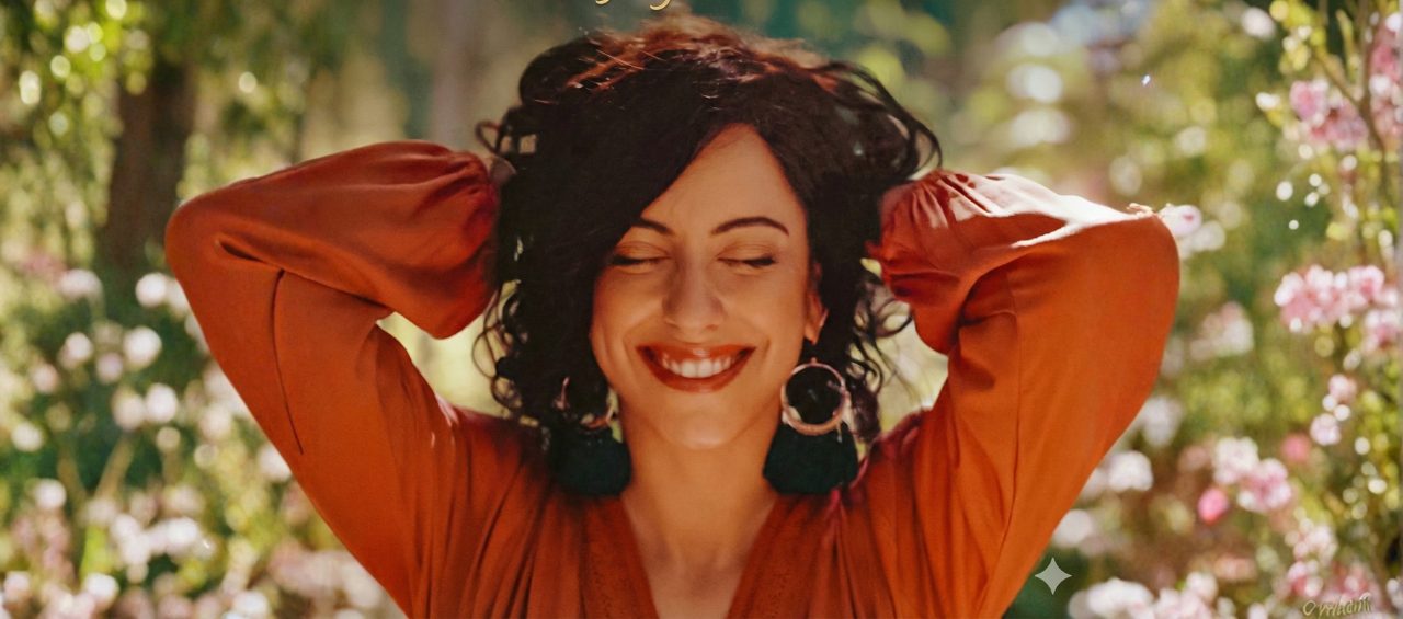 הזמרת הדתייה נירית חוטובלי קוראת לך: "תחזיקי חזק, רק להיום"