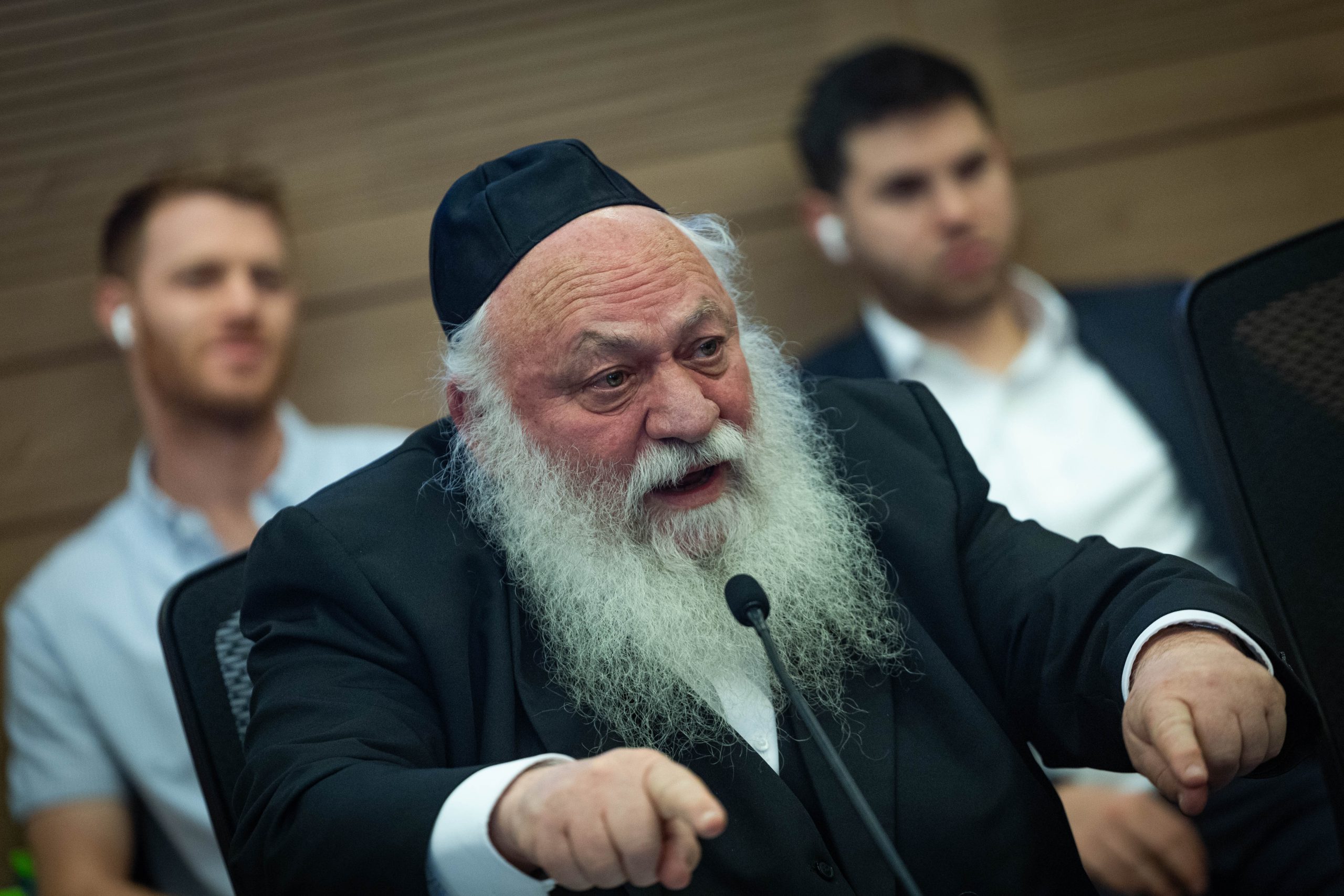 פיצול בקואליציה: גם אגודת ישראל לא יתמכו בחוק של קלנר