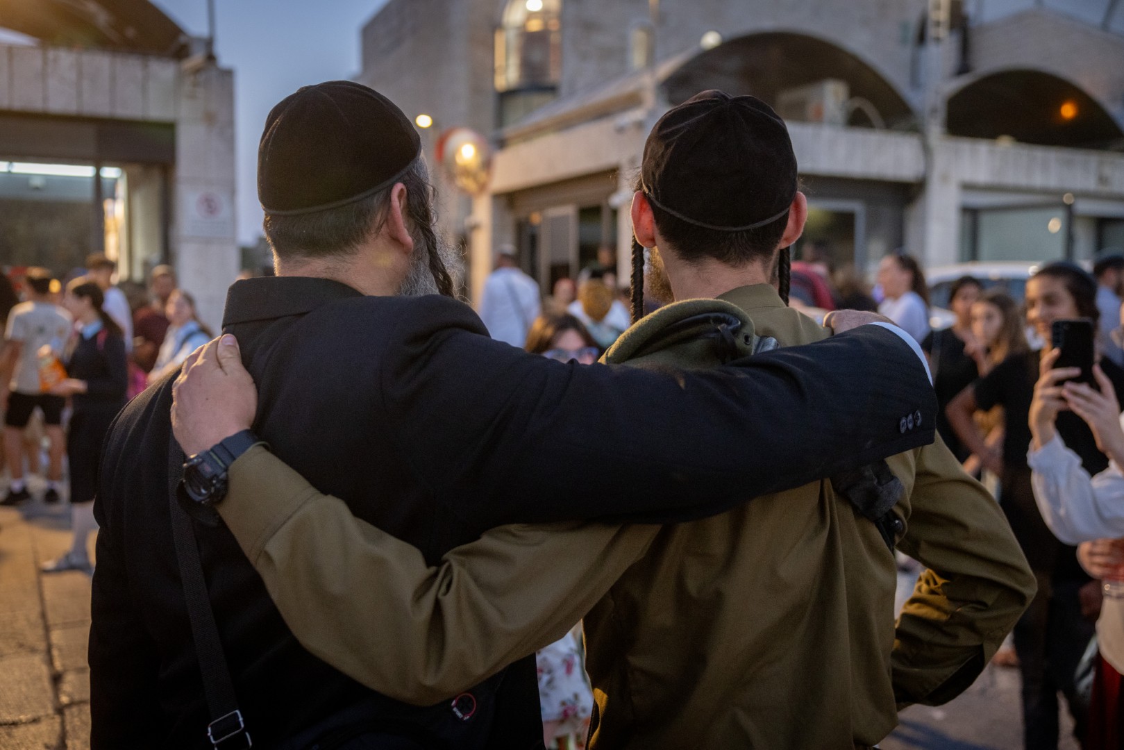 שילוב חרדים בצה"ל לא צריך לבוא על חשבון החיילות