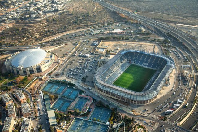 אצטדיון טדי והארנה |