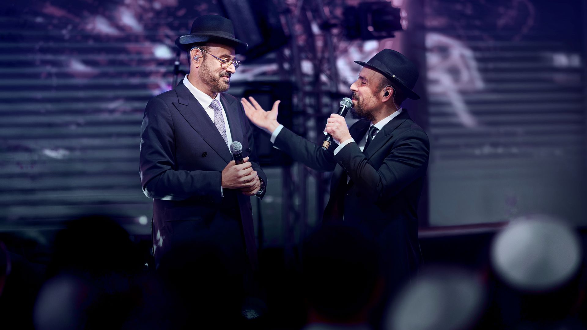 עם קליפ שצולם בחתונה: יידל ונמואל משיקים את "בזה הבית"
