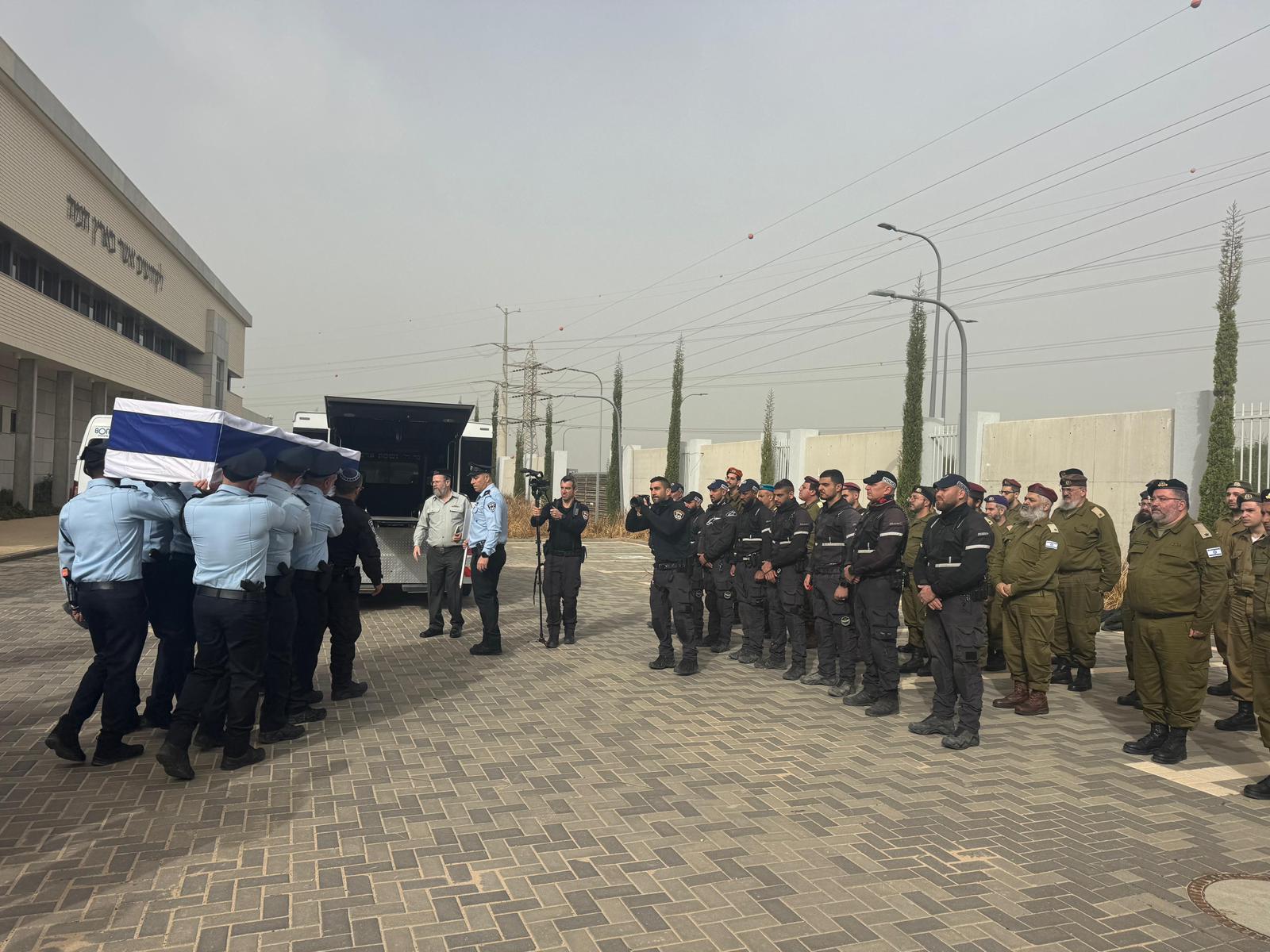 דרכו האחרונה: החל מסע ההלוויה של רן גואילי ז"ל | שידור ישיר