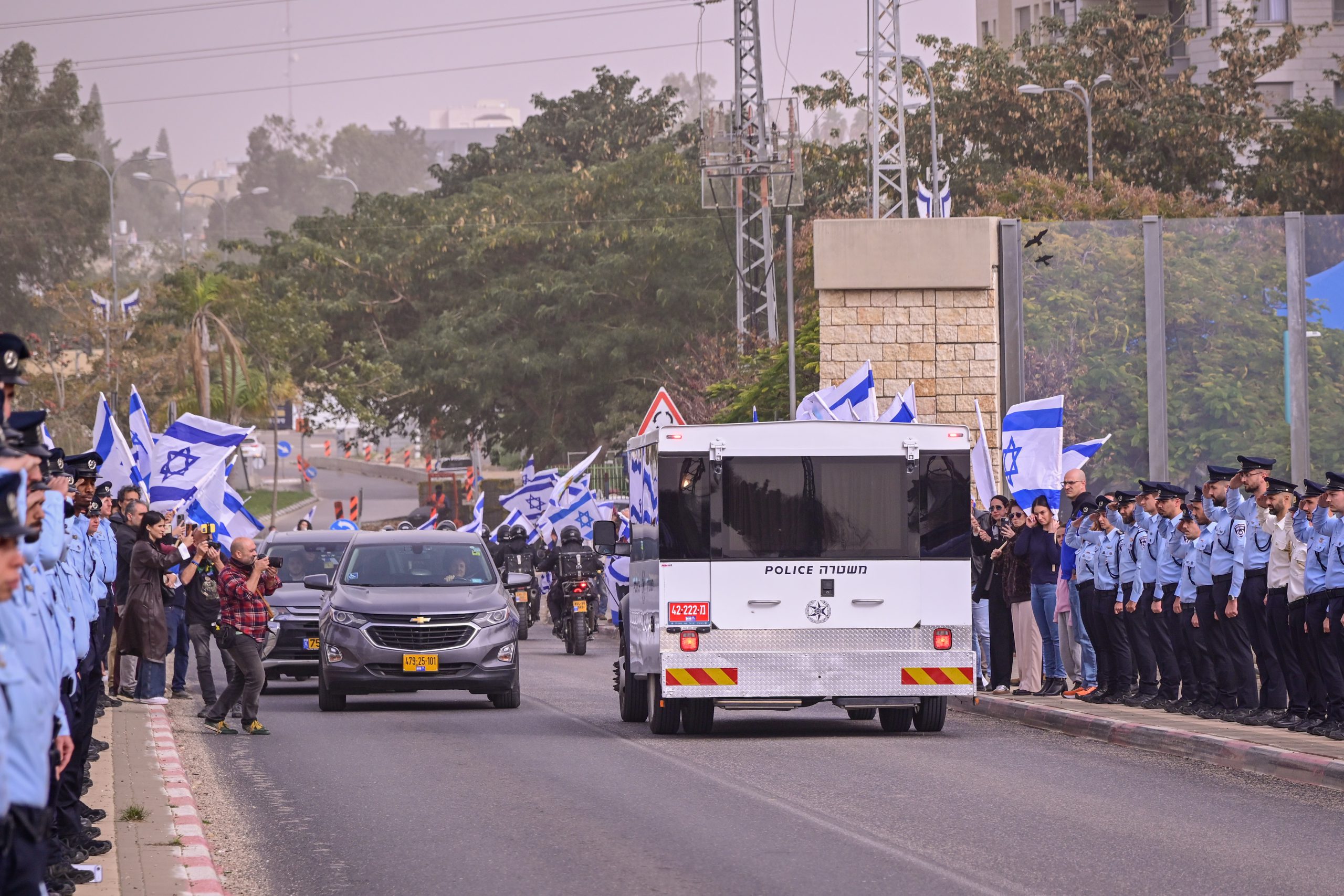 נתניהו בהלוויית רן גואילי: "גבורתו תעסיק אותנו ללא הרף"