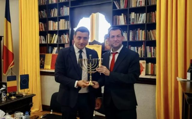 יוסי דגן וג'ורג' סמיון, ארכיון,